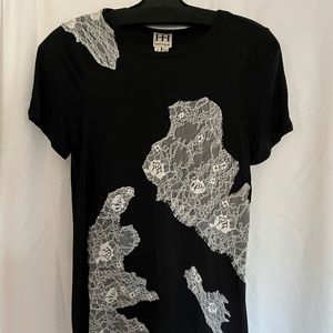 Haute Hippe Black and White Lace Tee. EUC. Sz S.